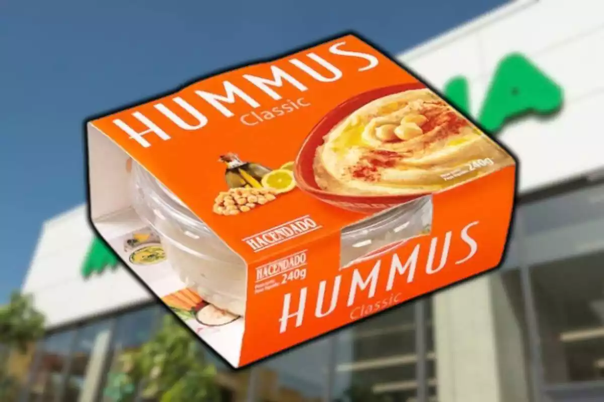 Muntatge amb botiga de Mercadona i envàs de Hummus clàssic de Hacendado