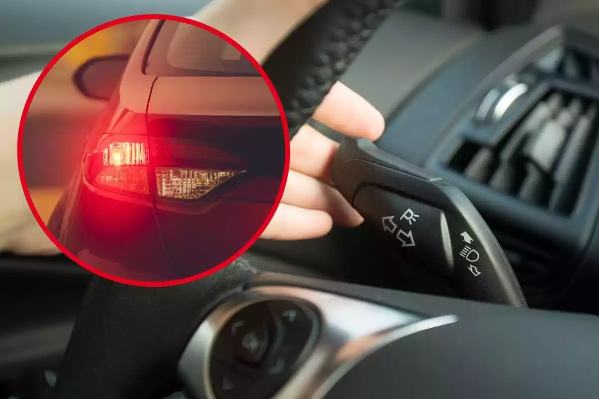 Muntatge amb una mà usant la palanca d'intermitents al volant d'un cotxe i un cercle amb la llum intermitent del darrere d'un cotxe encesa